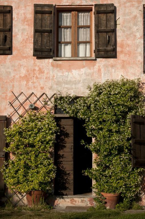 Cascina Rosa B&B Grazzano Badoglio Habitación foto
